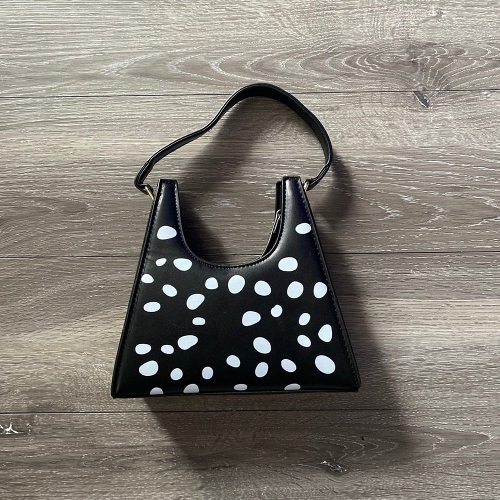 New Black and white dotted cute crossbody bag